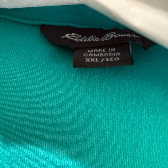 Eddie Bauer Vibrant Teal Short Sleeve Tee - Picture 3 of 4